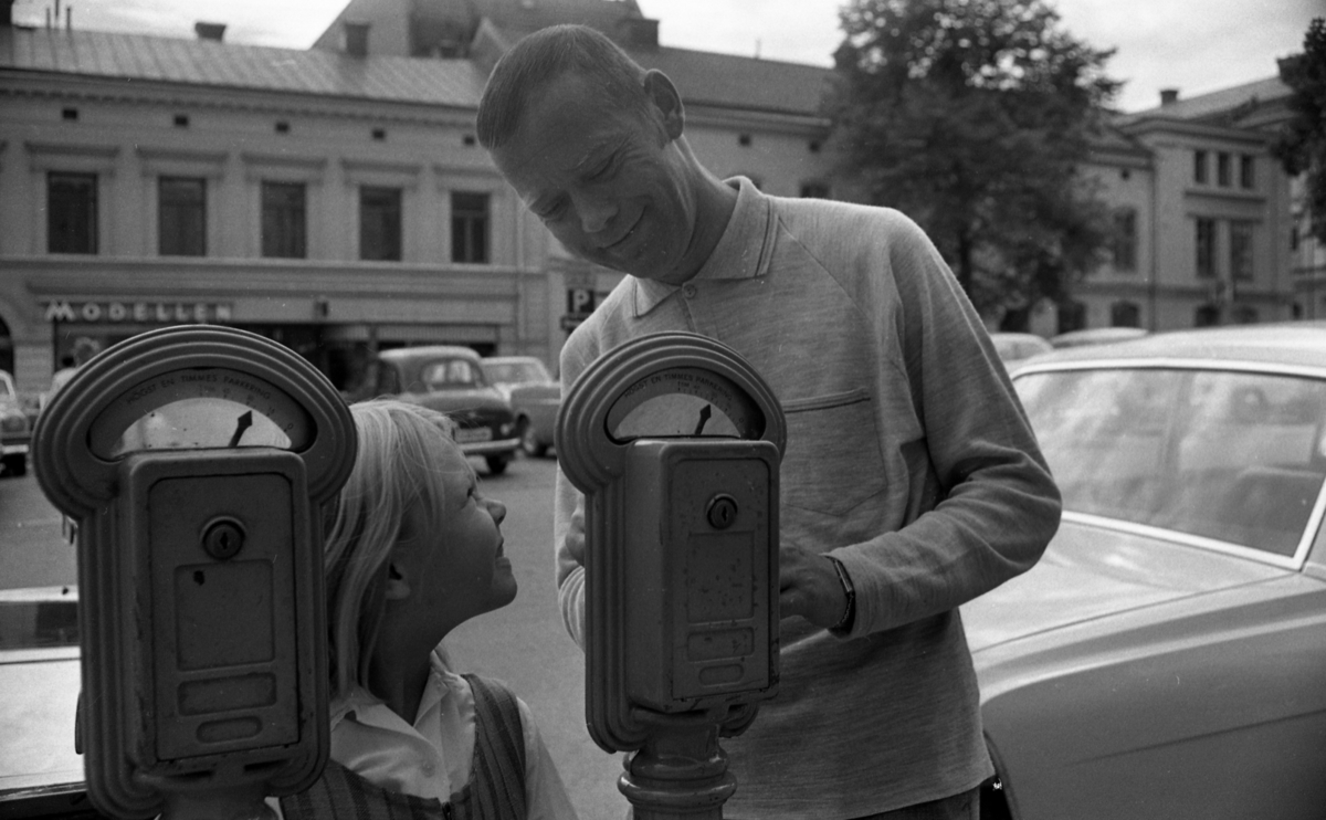 Pappa och barn 1 augusti 1968.
Stortorget