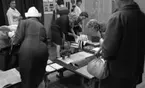 Vävskolan 16 maj 1965.

Utställning på Vävskolan.