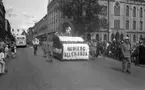 Barnens Dags Tåget 31 maj 1965

Jubileumsvärdinna i en parad. Örebro 700.