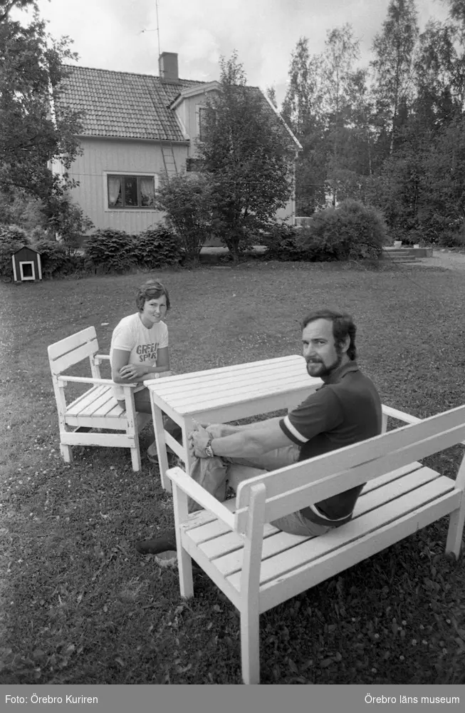 Spannarboda 6 augusti 1974.
Elisabet och Kenny Krejby i Backebo.