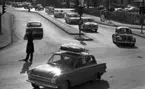 Påsktrafiken, 12 april 1966

Polis dirigerar trafiken vid centralstation. Ford Cortina, Ford Falcon, Amazon, VW-bubbla, Mercedes