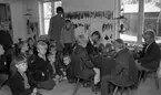 Modsen adopterade av Club 700, Närkes TV-puckslag, Skollektion i Wadköping
24 september 1965

Wadköping