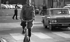 Vänstersväng med cykel 8 september 1967
Korsningen Rudbecksgatan - Fabriksgatan.