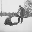 Manover i Bergslagen. Bildsida.
12 mars 1955