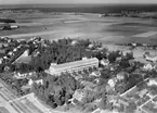 Flygfoto över C. A. Jonssons Skofabrik, Kumla.