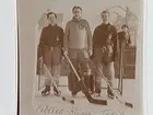 Ishockey, Örnsro Idrottsplats 1947.
H. Engström, G. Klingberg och S. Tunberg.