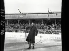 Bandy.
Sverige - Finland 8-3. Borgmästare Gösta Strandell hälsar välkommen.