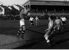 ÖSK-målvakt vid fotbollsmatch på Eyravallen.