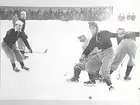 Bandy. ÖSKaren Afa Törnqvist spelar i AIK Stockholm.