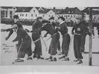 Bandy, Eyravallen.
Gammal bild från Karlstad Göta-ÖSK. Frv E.Gellert, E.Carlsson, A.Olsson, E.Östling, B.Johansson, R.Lindström, T.Eriksson