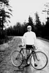 En man med cykel.
Rune Berglund
Örebro Velocipedklubb.