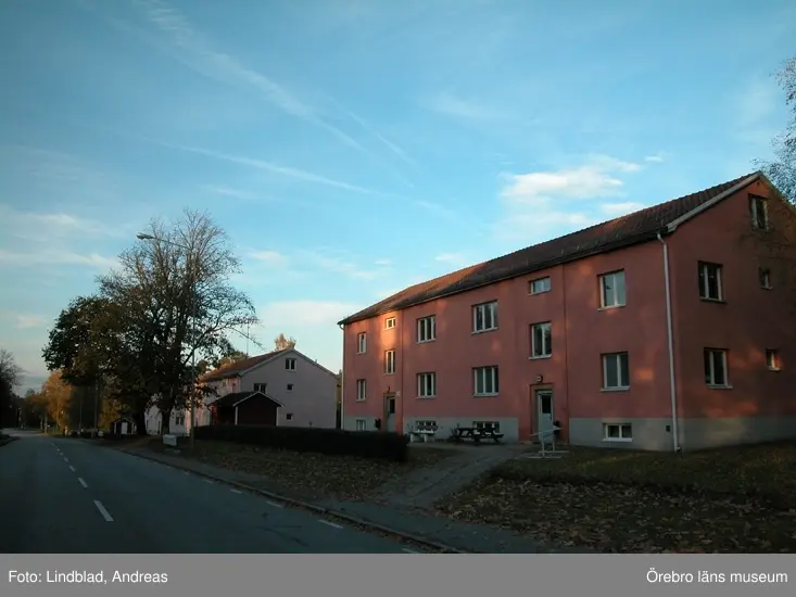 Inventeringen "Folkhemsbebyggelse i Laxå kommun - en kulturhistorisk inventering av AB Laxåhems byggnader".
Dnr: 2004.220.211