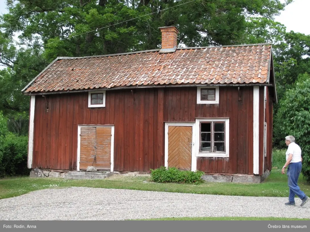 Inventering av kulturmiljöer i Tysslinge, Gräve, Kil och västra Längbro.
Område 4.
Miljö 42: Hälleby/Rånnesta.
Dnr: 2010.240.086