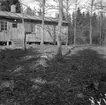 Fjugesta, fornlämningar. Bostadshus.
26 april 1948.