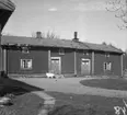 Östa, bostadshus.
26 april 1948.