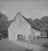 Utflykt till Hidinge gamla kyrka.
10 juni 1951.