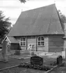 Kvistbro kyrka, exteriör.
18 juni 1954.