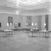 Örebro läns museum, utställningen Glas och textil, Orrefors, Sofia Widén och Alice Lund.
9-20 oktober 1954.