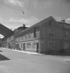 Bostadshus och affärsbyggnader. Kungsgatan 29, Lindesberg.
juli - augusti 1955.