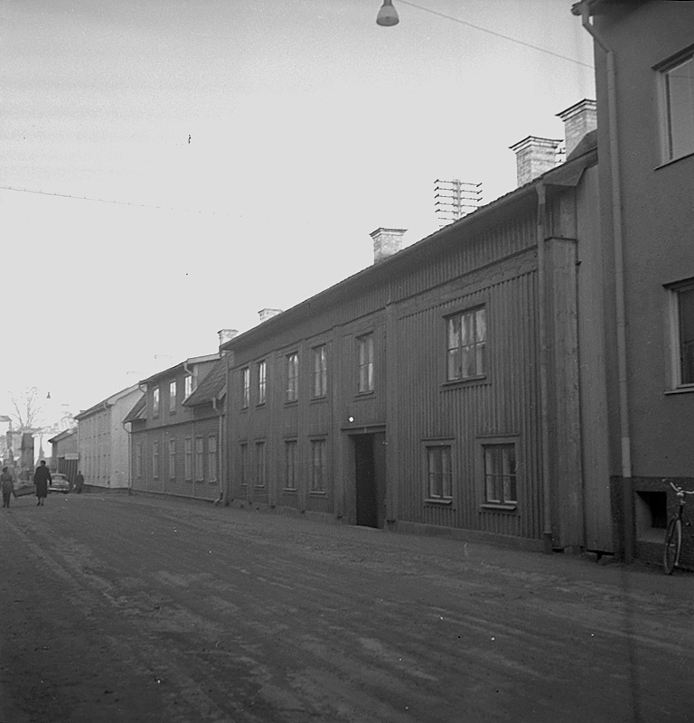 Bostadshus, Stora Bergsgatan 14 och 12, Askersund.
juli - december 1956.