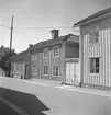 Bostadshus. St. Bergsgatan 27 A-B och 25, Askersund.
juli-december 1956.