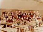 Olaus Petriskolan, klassrumsinteriör, 36 pojkar med lärare Henry Rigardt, klass 4B, sal 39.