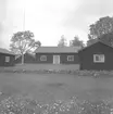 Kvistbro församlingsgård (församlingshem).
September 1964.