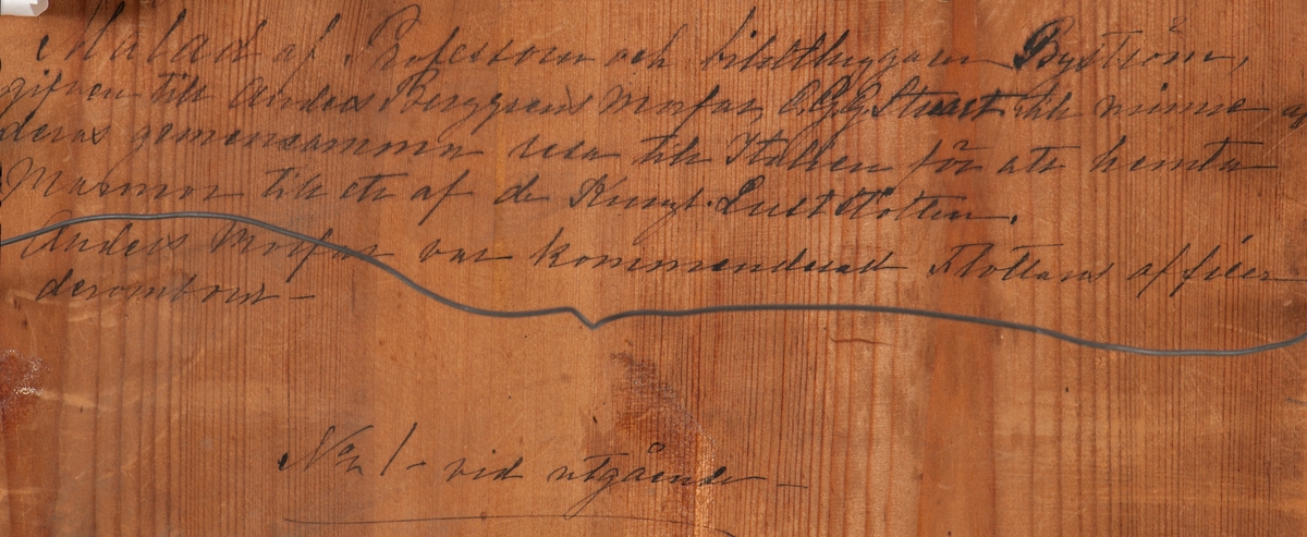 Örlogsbriggen Vänta Litet 1823 signerad I.T. Byström 1839.

Briggen har gigat undersegeln och bärgat bramsegel- samt brassat skarpt back på storen.