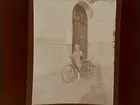 31/3 1927. Flicka vid cykel