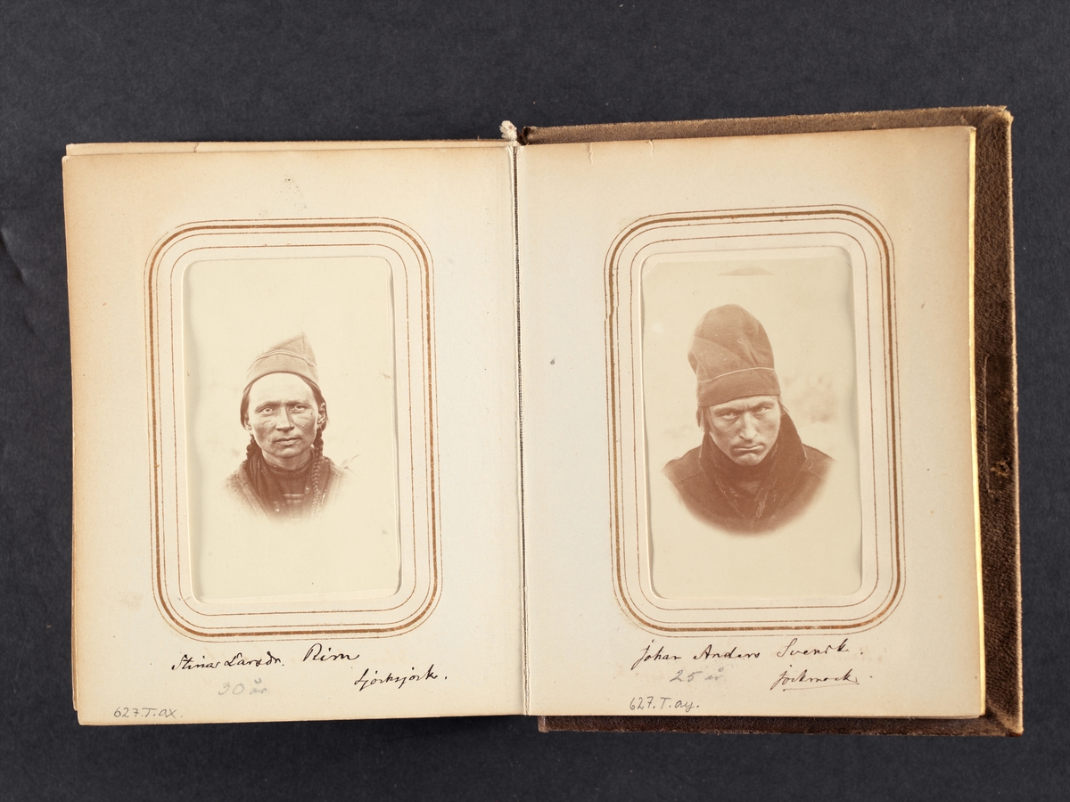 Fotoalbum med porträtt tagna under von Dübens expedition till Lappland, 1868.