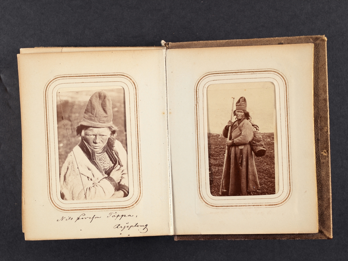 Fotoalbum med porträtt tagna under von Dübens expedition till Lappland, 1868.