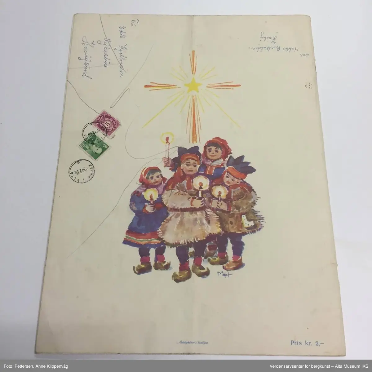 Form: Varierende firkantede formater.

 A) "Evangelisten" Julenummer 1958, 
B) "Høstblomsten" Julen 1950, 
C) "Sambaandet" 1953 og 1957,
D) "Hjemmets Venn" Julen 1958, 
E) "Bonde og småbruker" Julen 1958, 
F) "Dag over Norge" Julenummer 1945 (2 ex), 
G) "Krigsropet" Julen 1952, 
H) "Kristen ungdom" Julen 1953,
 I) "Kooperatøren" Julenummer 1955, 
J) "Samenes venn" Juleboken 1947 (bare omslag), 1958 og 1959, K) "K.F.U.K. speidernes blads julenummer" 1947, L) "Glade Jul" 1959 (utg.: Det Norske Misjonsselskap), M) "Barnas Søndagsblad" Julen 1958, N) "Barnehelg" Julen 1951, 1952, 1953, 1958, O) hefte uten omslag (utg.: Den norske sjømannsmisjon) >1951