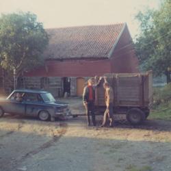 Testing av sjølvlaga hengarfeste i garden hjå Tor Einar Magn