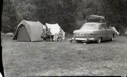 Sommarferien 1961. Leirplass ved Odda, Sandvatn