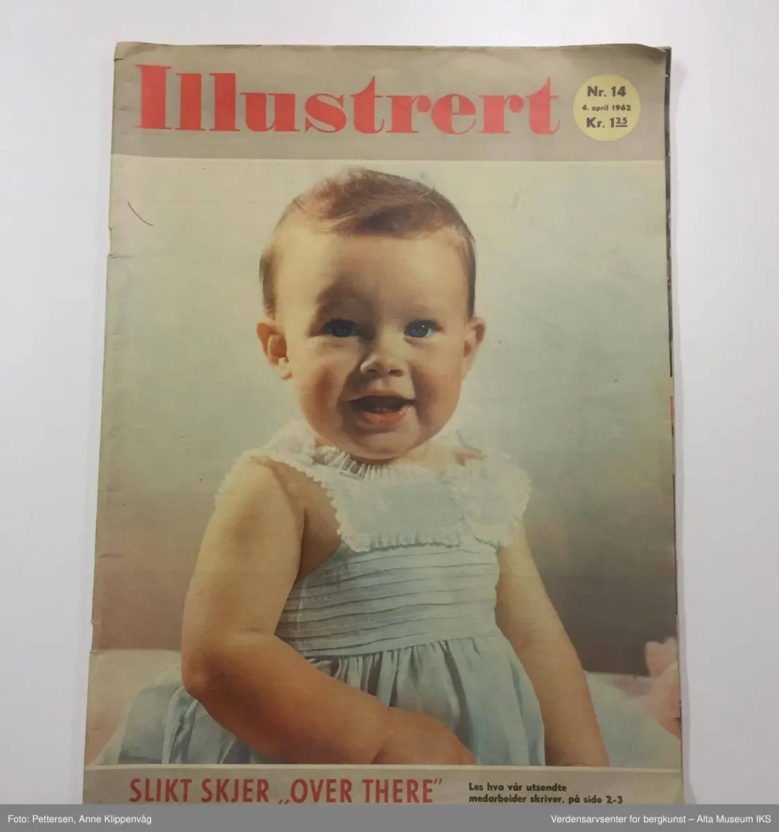 Omfatter: Norsk ukeblad nr.37/1972, Hjemmet nr.36/1972, Illustrert nr.14/1962, Fredhöis Skib o hoi nr.5/1959, Kvinner og klær nr.30/1954, Alle kvinners blad nr.42/1954, nr.46/1955, nr.36/1972, nr.37/1972, Se og hør nr.21/1984, Romantikk julenr.1970 og 1971, Barnehelg julen 1959, Lys - det illustrerte morsdagshefte 1960, Finnmark Dagblad 9/8 1976, 1/3 1979