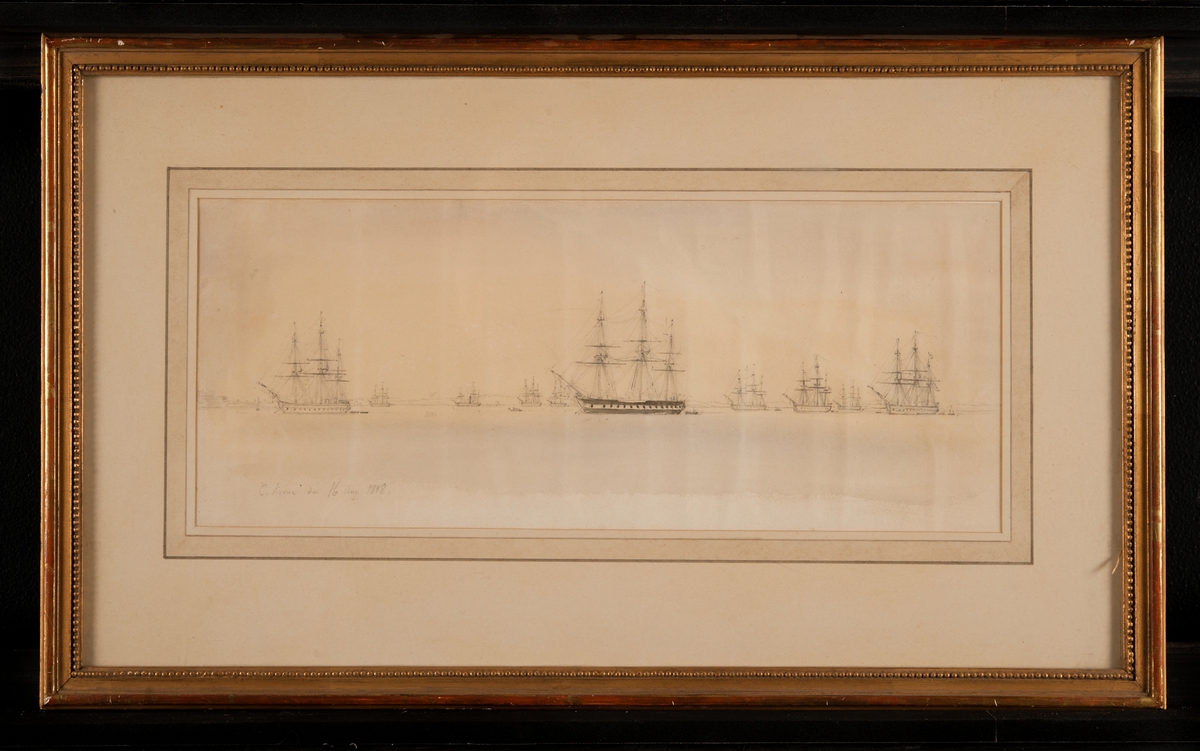 Akvarell avbildande Svensk-Norska eskadern, som under konteramiral Gyllengranats befäl opererat i de danska fartvattnen under juni och juni månader 1848. Den återkom till Karlskrona 11 augusti 1848 och kvarlåg på Kronoredden månaden ut.
Eskadern bestod av: fregatten Desirée (flaggskepp), Göteborg, Eugenie och Josefine, ångkorvetten Thor (torde den 16/8 ej ha varit i Karlskrona). På bilden synes däremot Gefle (på provtursexpedition i Karlskrona). Vidare återfinns korvetterna Jarramas ovh Najaden, briggen Nordenskjöld, skonerterna Aktiv och Falk samt divisionskanonslupar. Från norska marinen: fregatten Freja och korvetten Nordstjernan.