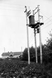 Transformatormast, Nashaug, Vang. Hamar Vang og Furnes kommu