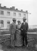 Drottning Victorias bilder.Kronprins Gustaf, Victoria och prins Max av Baden. Ca 1895. Tullgarns slott.