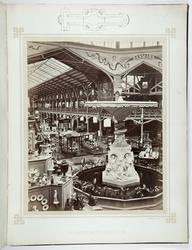 Interiörbild från Industriutställningen i Stockholm 1866.
Vy