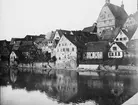 Skioptikonbild med motiv från floden Enz vid  Neckar i Besigheim.
Bilden har förvarats i kartong märkt: Resan 1907. Besigheim 8. 29