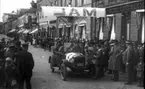 Biltävling på torget, Ford 1927, Lantbrukare A Sjöberg, Gudhem.