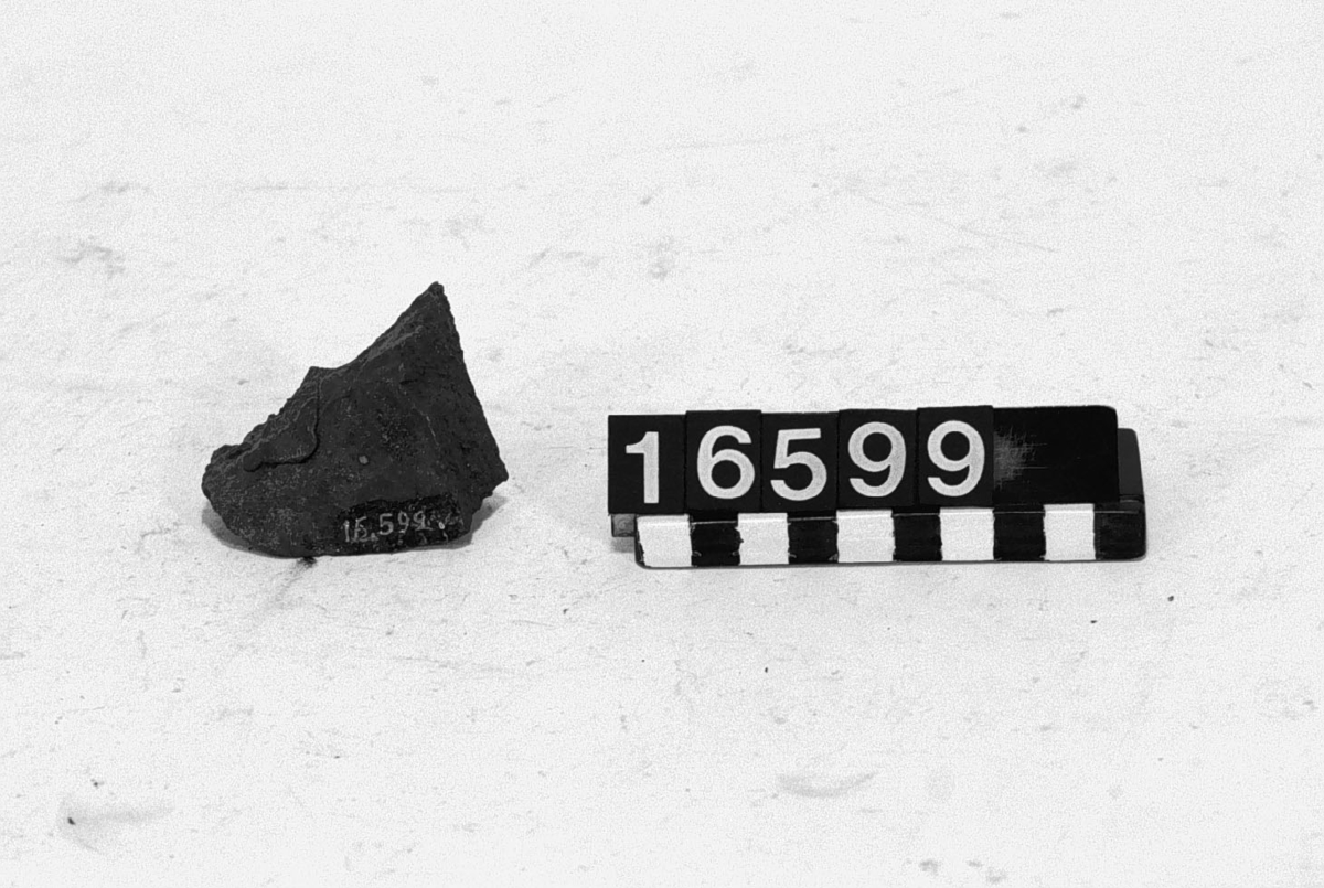 Nödsatt bergmalmstackjärn.
