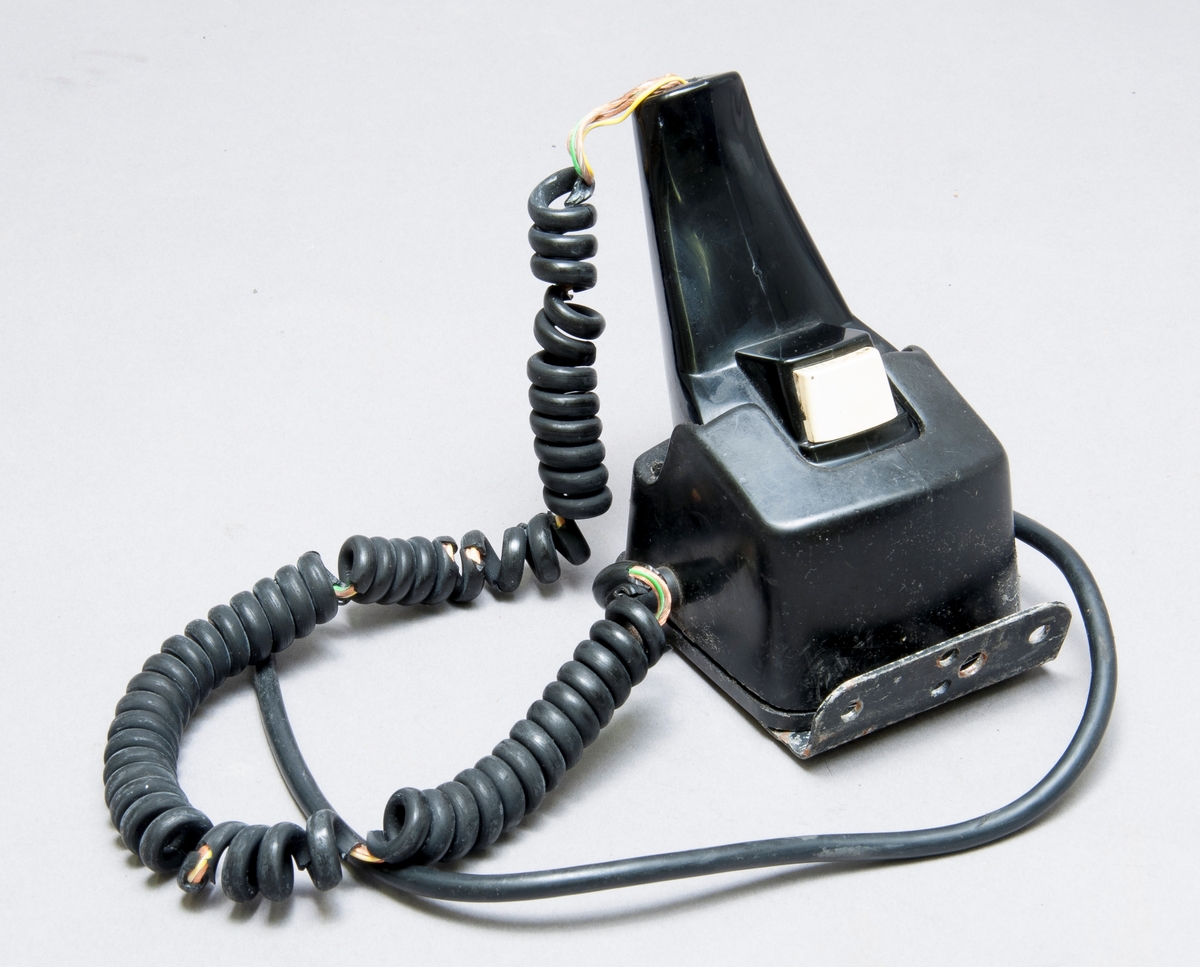 Mikrofon med hållare till AGA Mobilradio.