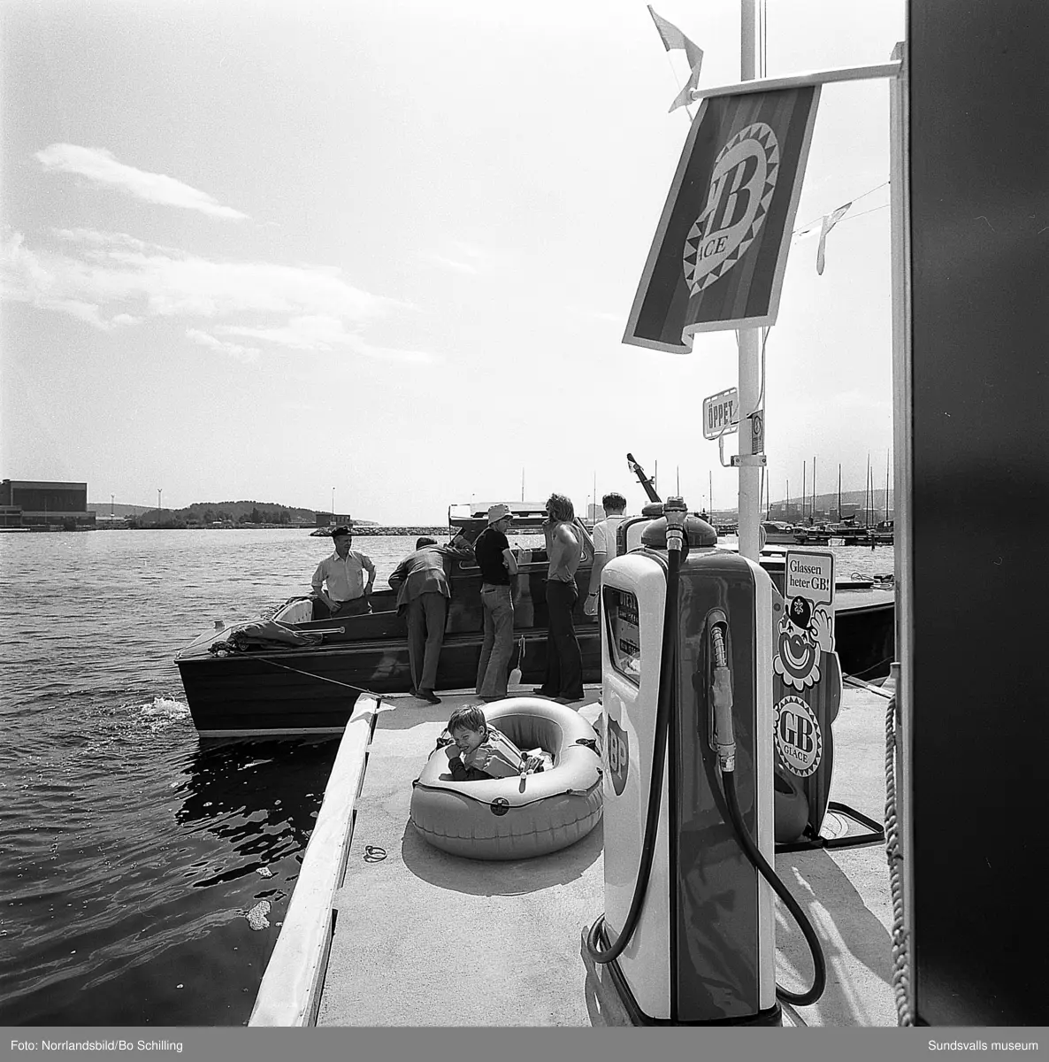 BP-station i småbåtshamnen i Ortviken.