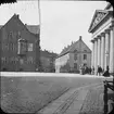 Skioptikonbild med motiv från Köpenhamn vid sekelskiftet 1900.
Bilden har förvarats i kartong märkt: ?