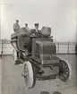 10 hk, 2 cyl. Daimler lastvagn för 5000 kg belastning. Levererad till Münchens Bryggei, Stockholm 1903.