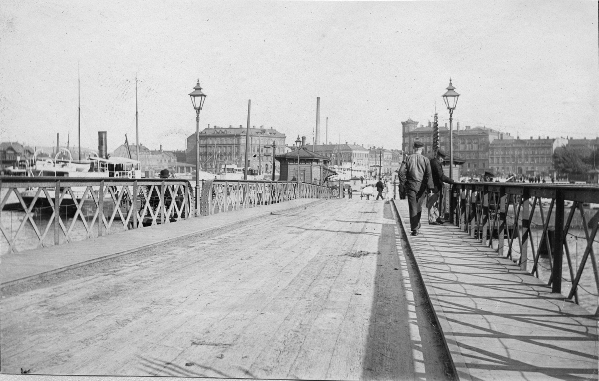 Hisingsbron i Göteborg 1906. Bild från tidskriften Hemmets bildmaterial.