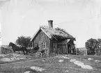 Telefonstationen vid Lygnestad, Enköping 1902. Officiellt namn: Långtora telefonstation.