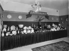 Bygge och Bo-utställningen i Östersund 1929. Frisendahls bosättningsaffärs monter.
