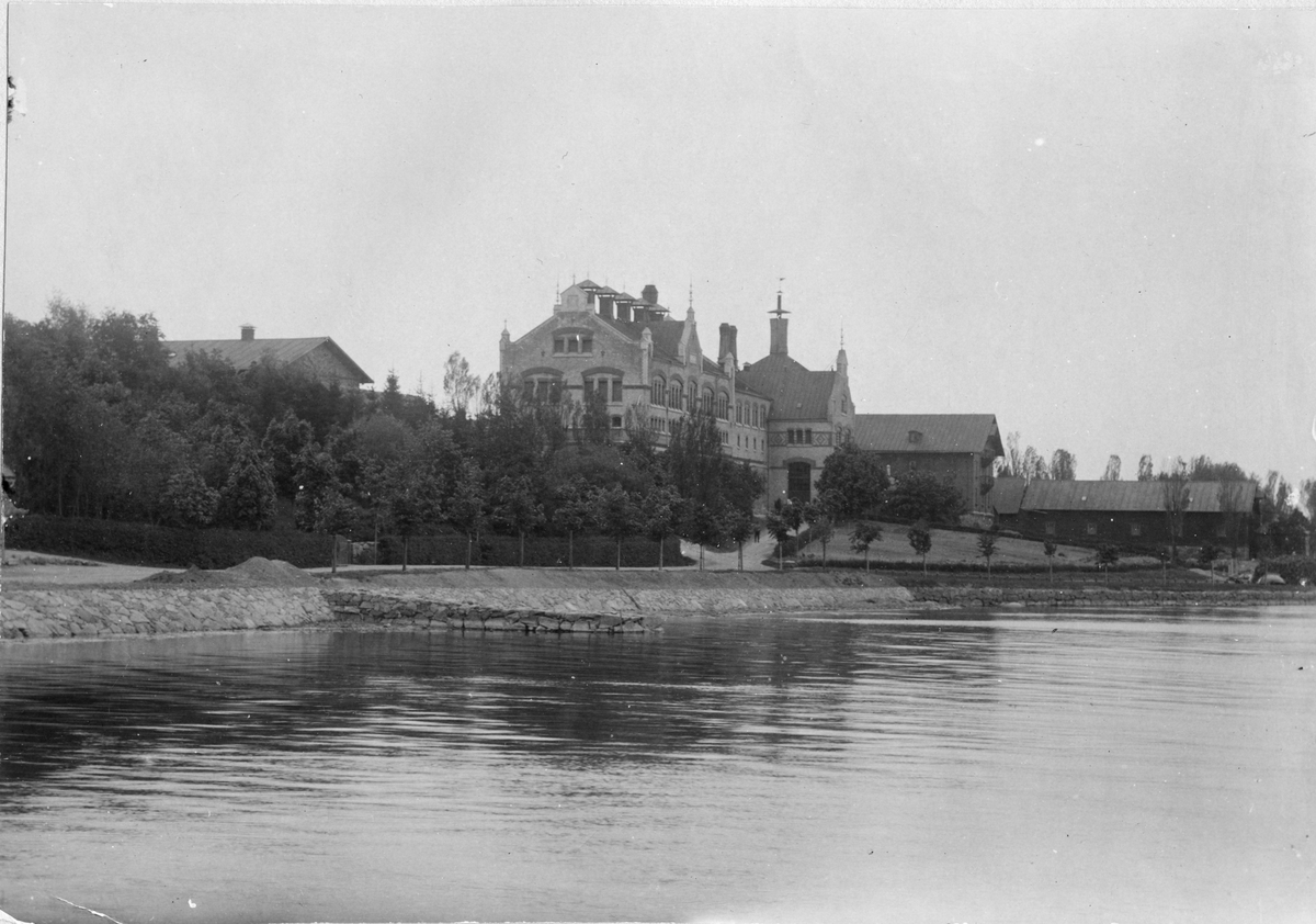 Tyska bryggeriet på Bryggarberget utanför Karlskrona 1904.